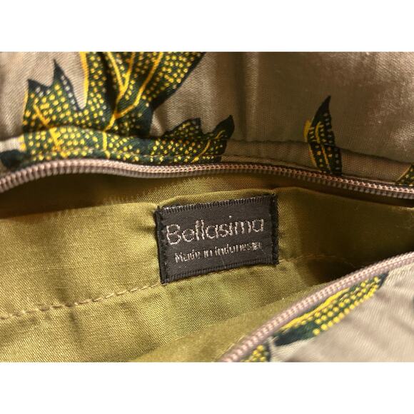 Bellissima Green Floral Embroidered Quilted Handbag - Picture 3 of 3